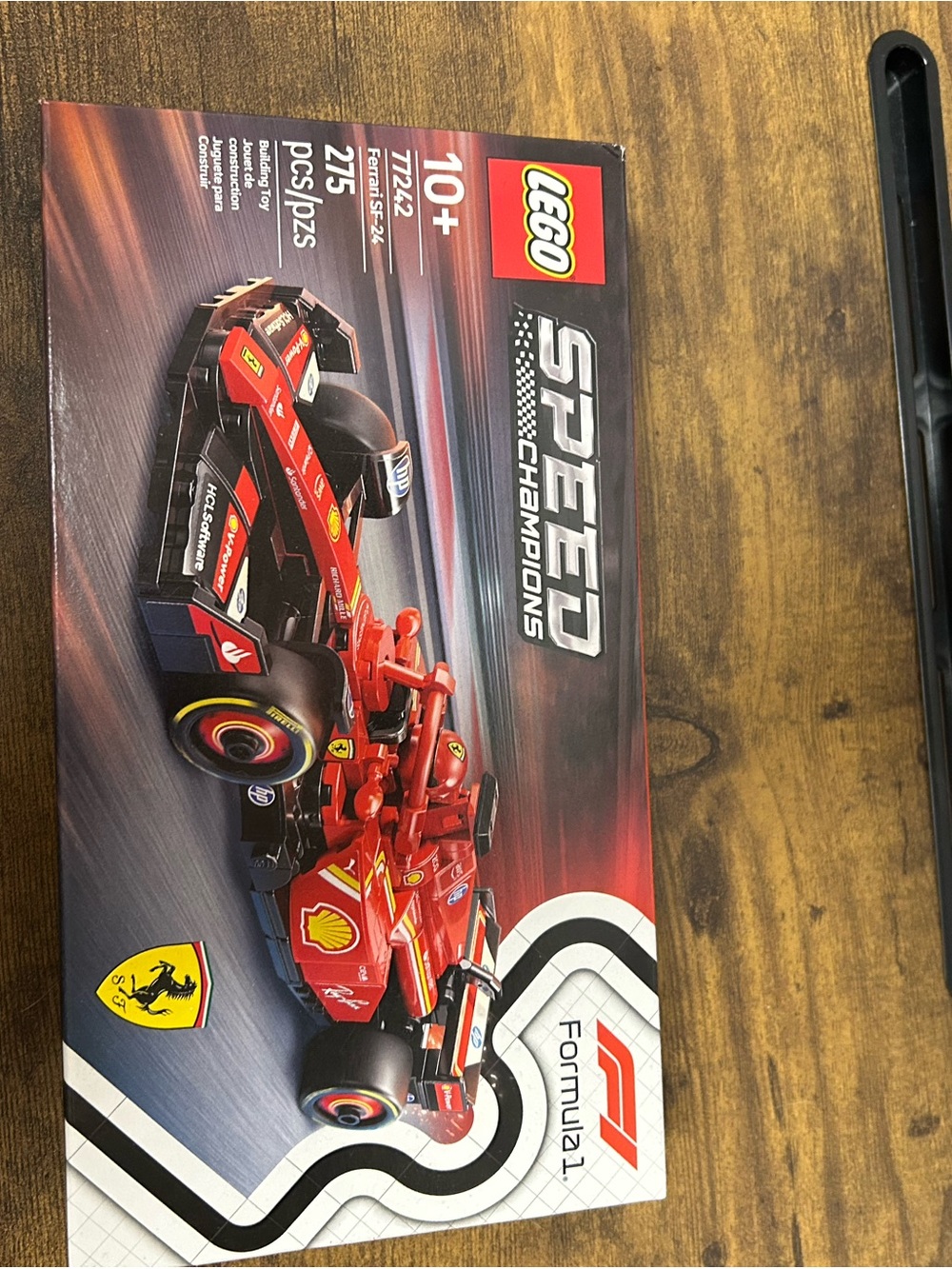 LEGO Red Ferrari Formula 1 Race Car Speed Champions Set
